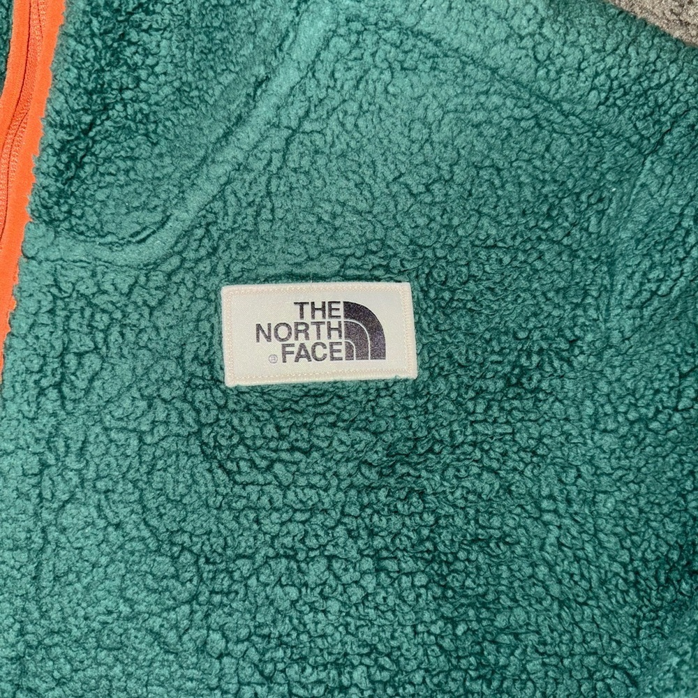 North Face Campshire Jacket - Picture 2 of 4